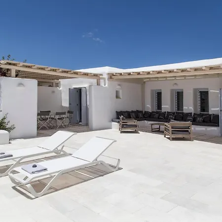The Collection * Santa Maria (Paros)