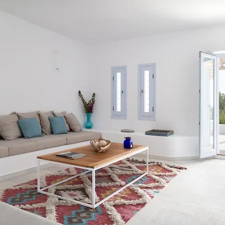 The Collection * Santa Maria (Paros)