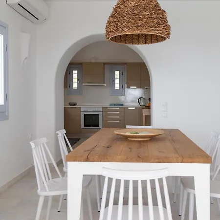 The Collection * Santa Maria (Paros)