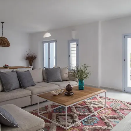 The Collection Santa Maria (Paros)